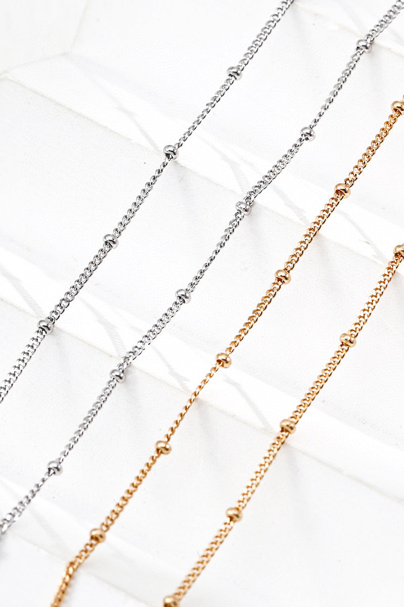 Layering-Necklace-Details-Display-4
