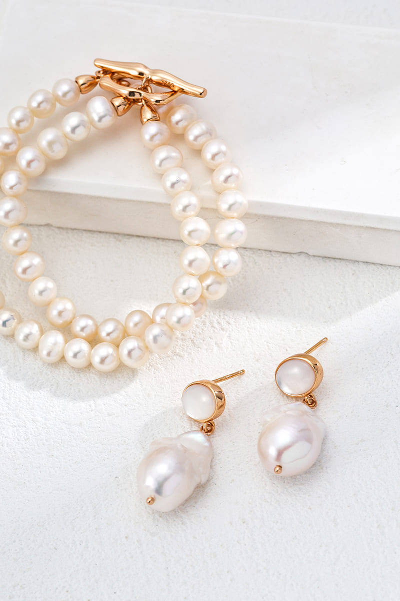 Luxury-Earrings-Detail-2