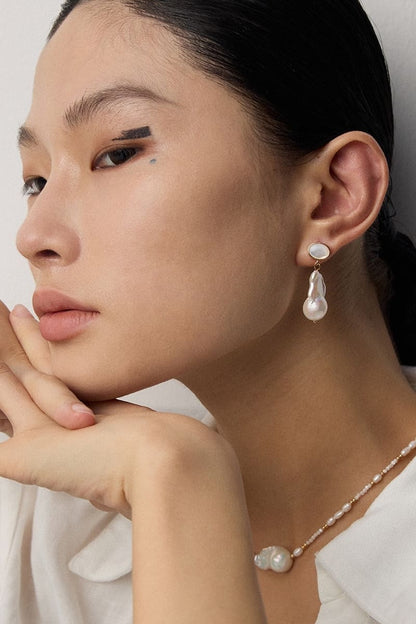 Luxury-Earrings-Wearing-Effect-1