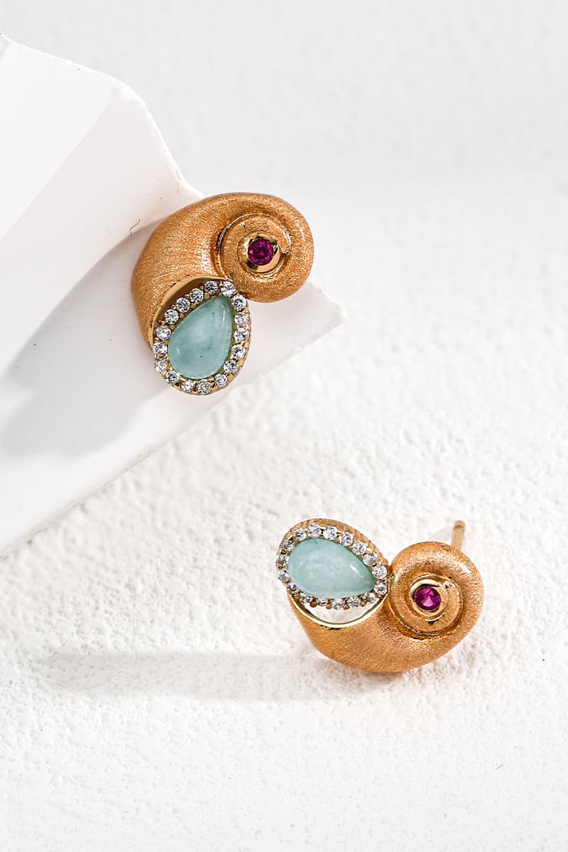 Party-Earrings-Detail-2