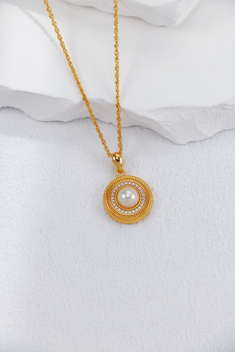Pearl-Earrings-Necklace-Detail-1
