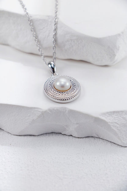 Pearl-Earrings-Necklace-Detail-4