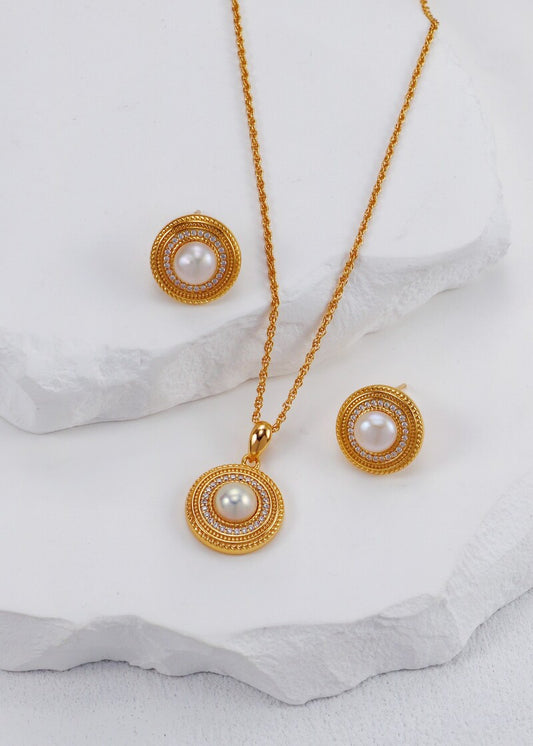 Pearl-Earrings-Necklace-Detail-6