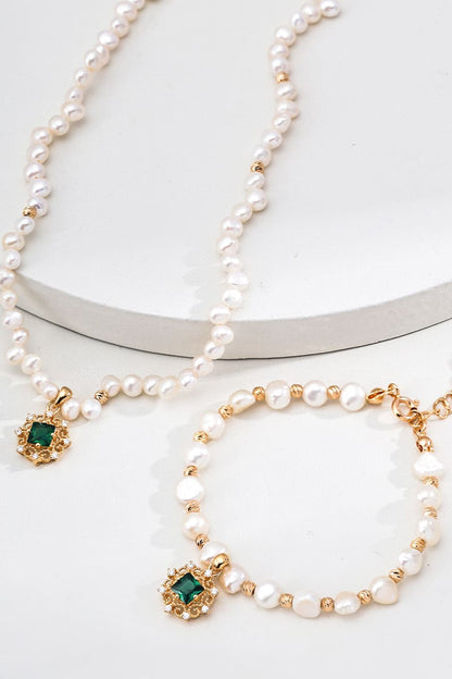 Pearl-Set-Detail-3
