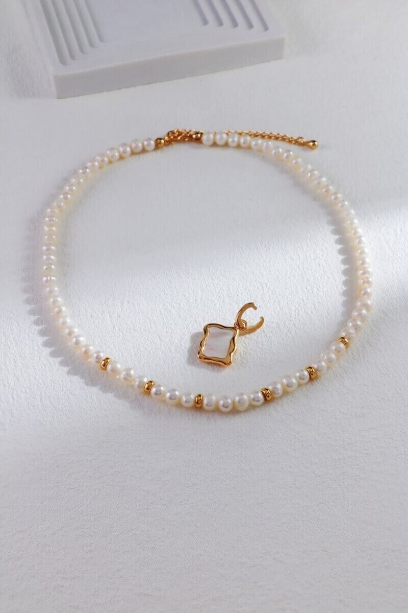 Pearls-Necklace-Detail-4