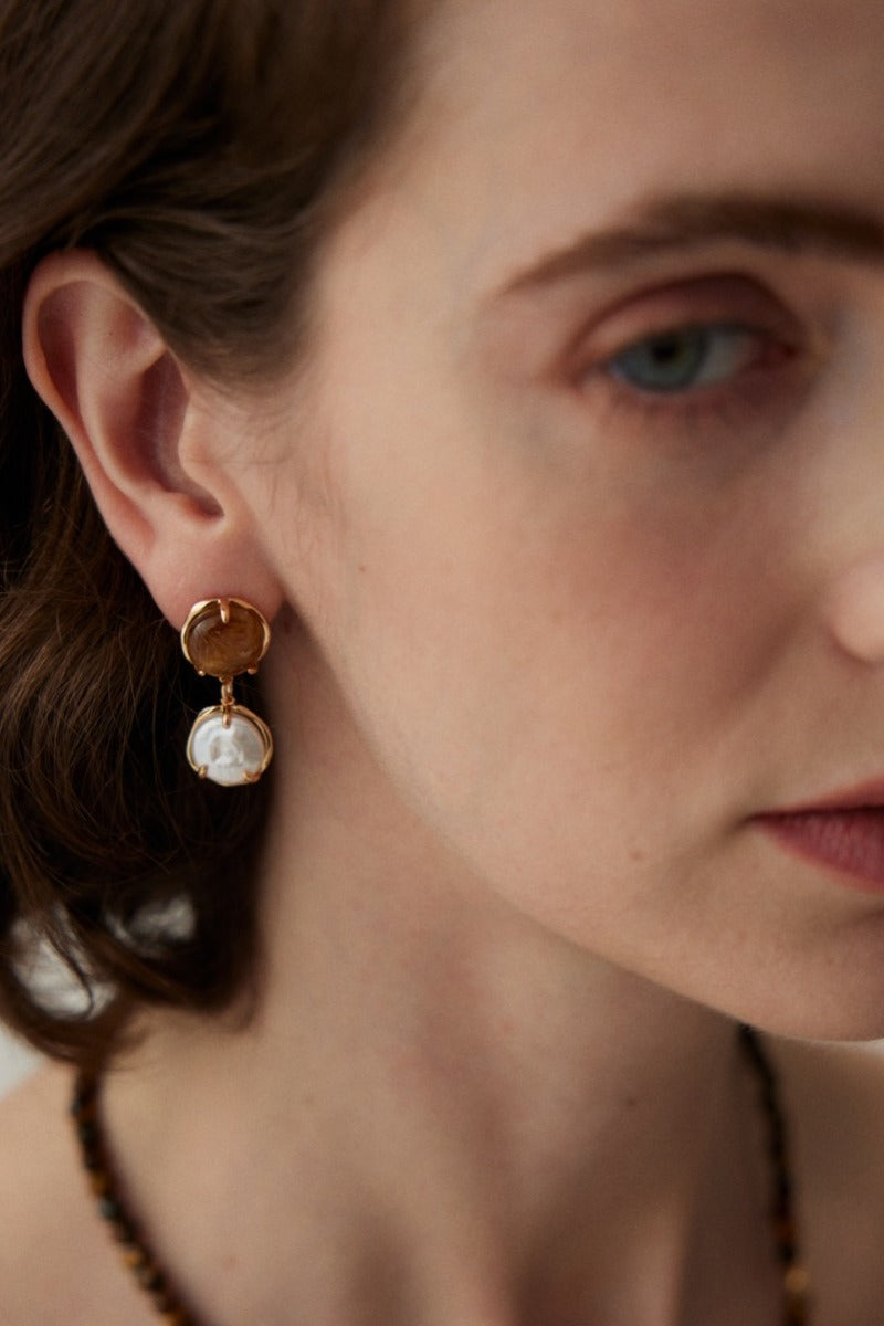 Resin-earrings-Wearing-Effect-2