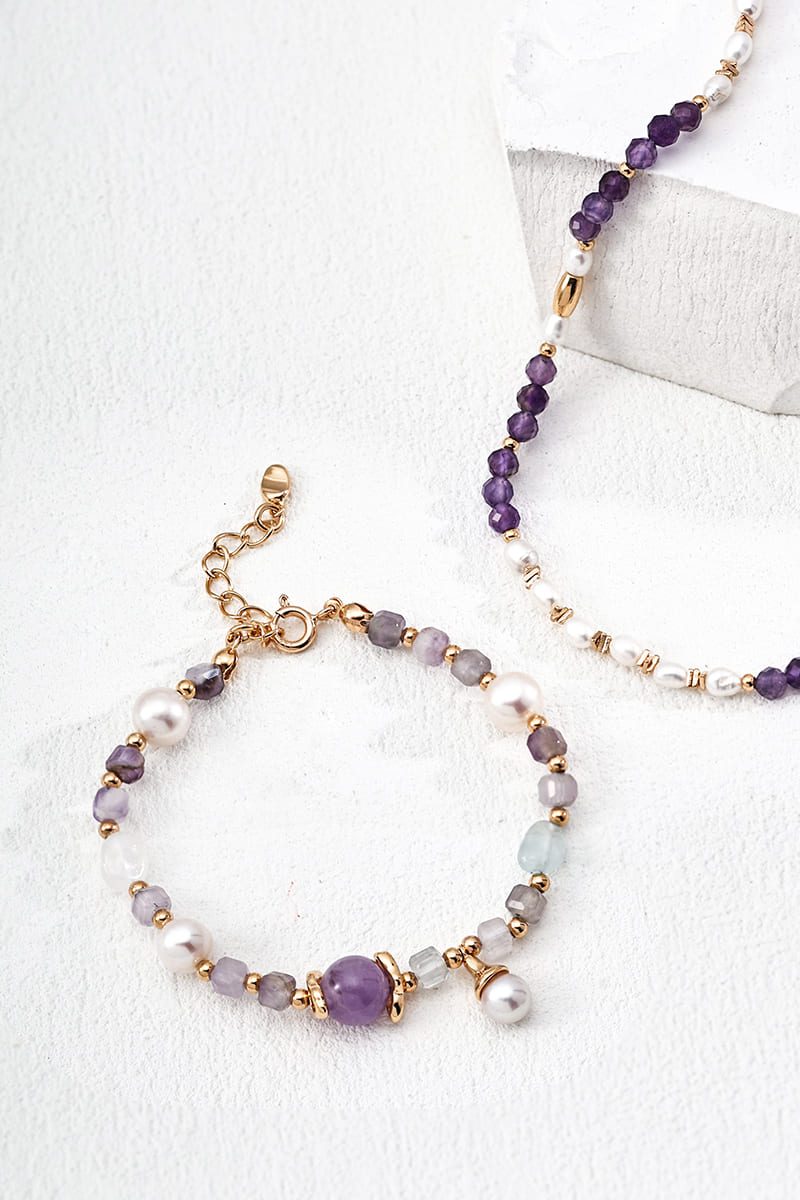 Silver-Beaded-Bracelet-Detail-2