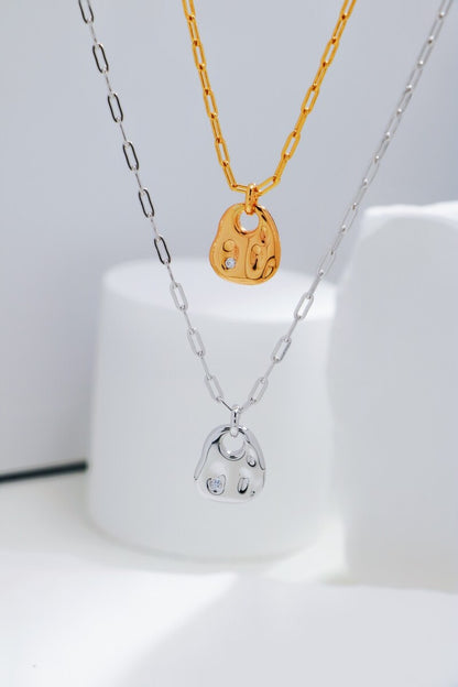 Silver-Necklaces-Details-Display-2