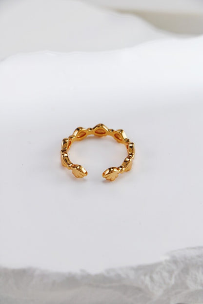 Silver-Ring-Detail-8