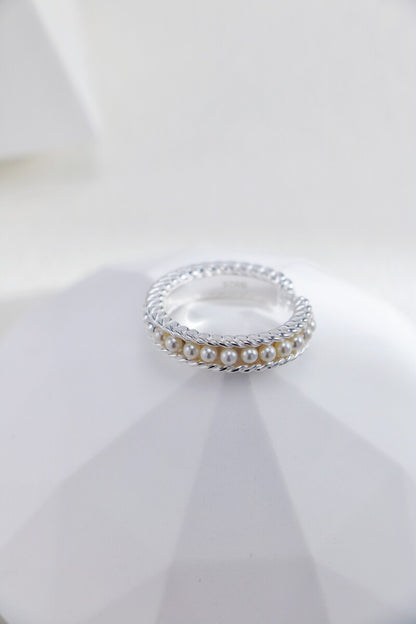 Silver-Rings-Details-Display-5