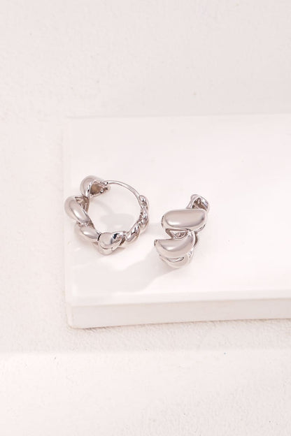 Twist-Hoop-Earrings-Detail-2