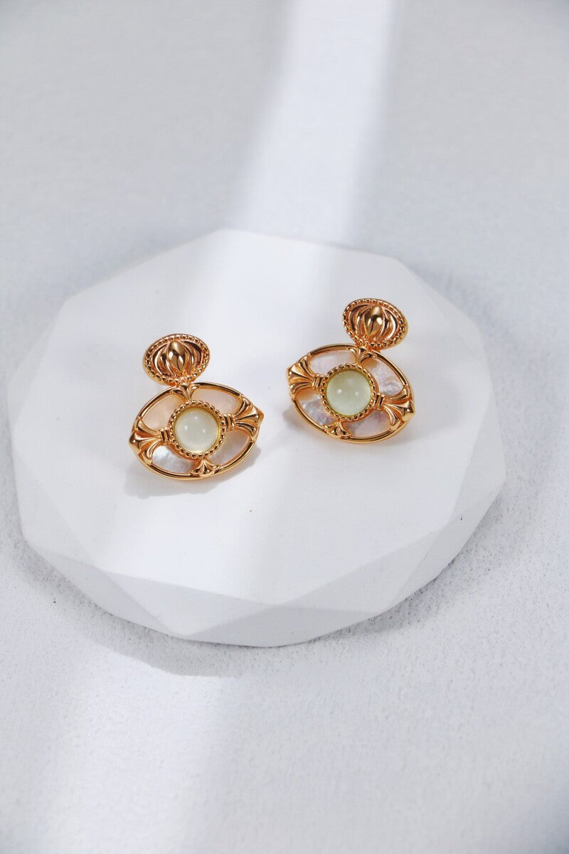 Women_s-Earrings-Detail-1