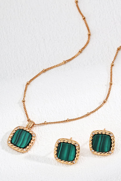 Women_s-Jewelry-Detail-2