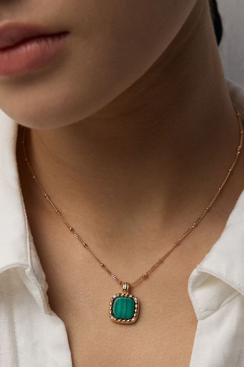 Women_s-Jewelry-Wearing-Effect-2