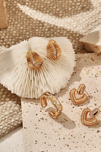Zircon-Stud-Earrings-Detail-5